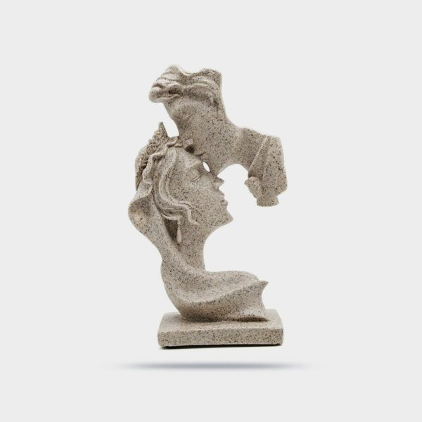 Couple Figurines Statue Romantic Carved Crafts Ornament Kissing Lover Resin Sculpture Modern Art